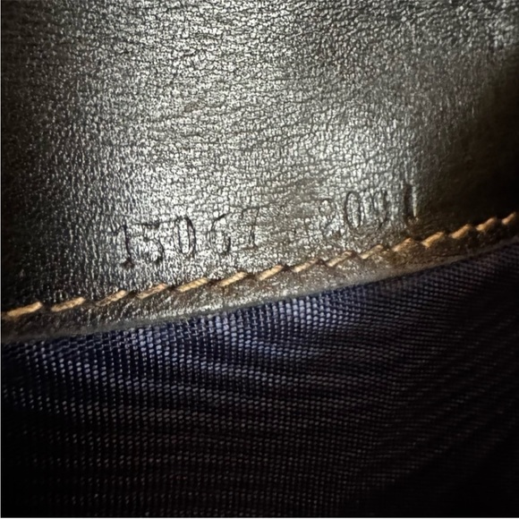 Rare Gucci Wallet - Picture 9 of 9